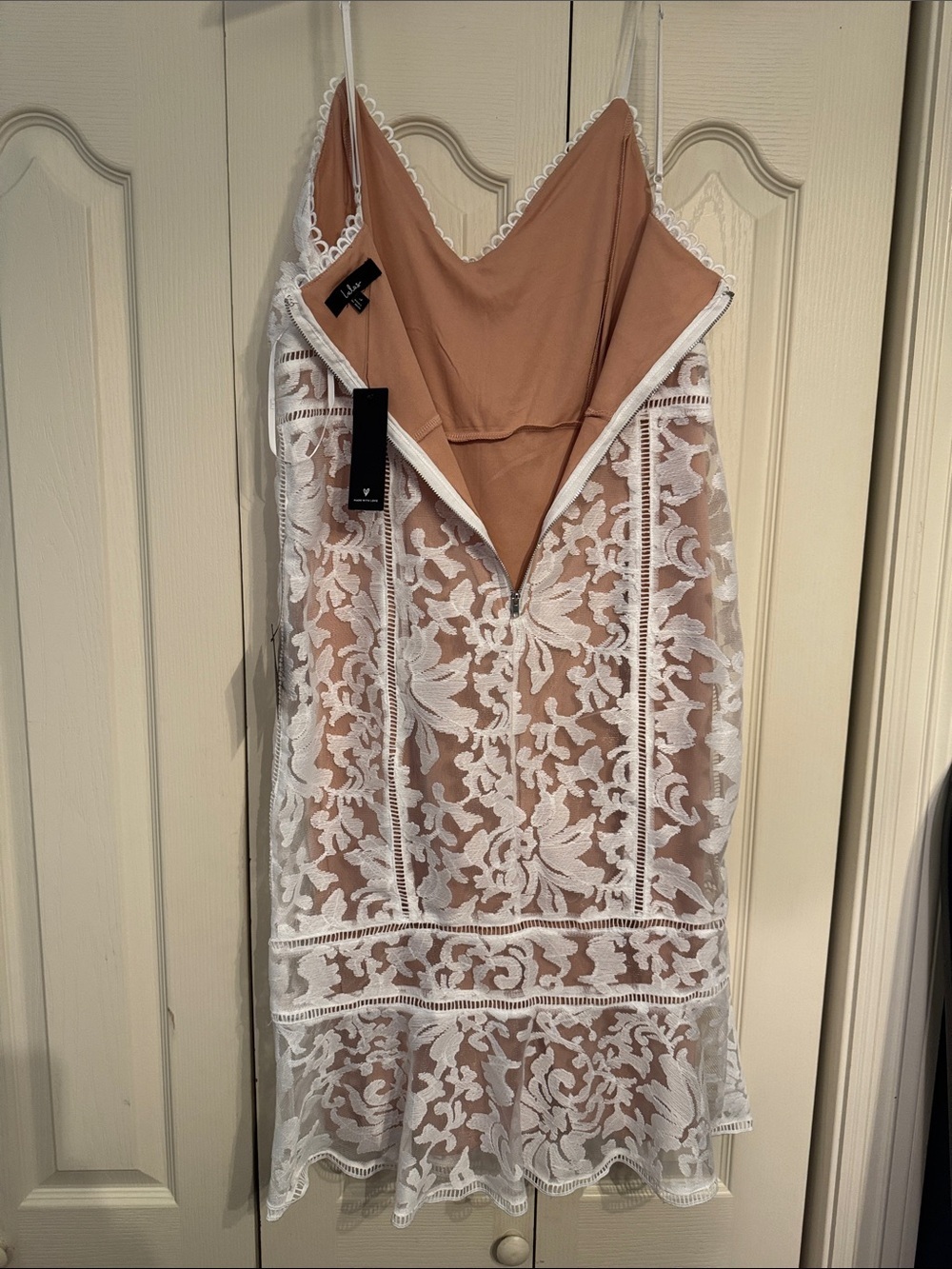 Lulu’s size large brand new with tags! Never worn! - Picture 2 of 2